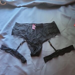 La SENZA Black Mesh Panty With Garter